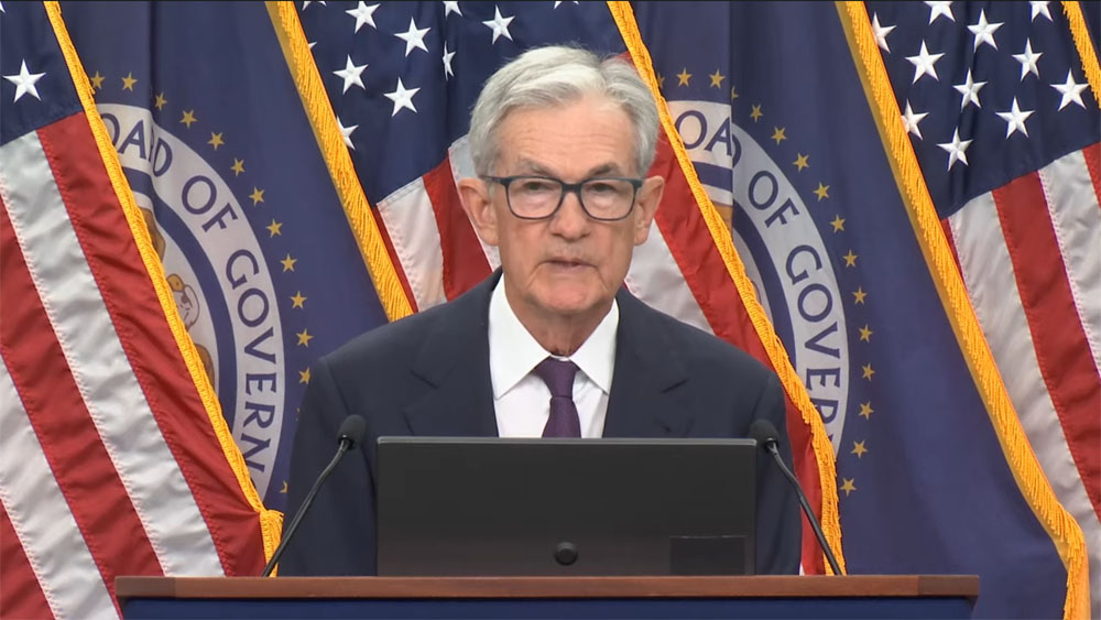 パウエル議長のスクリーンショット